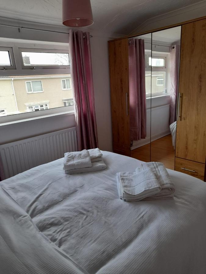 Quiet 3 Bed Close To The A1 Ньютон Эйклиф Экстерьер фото