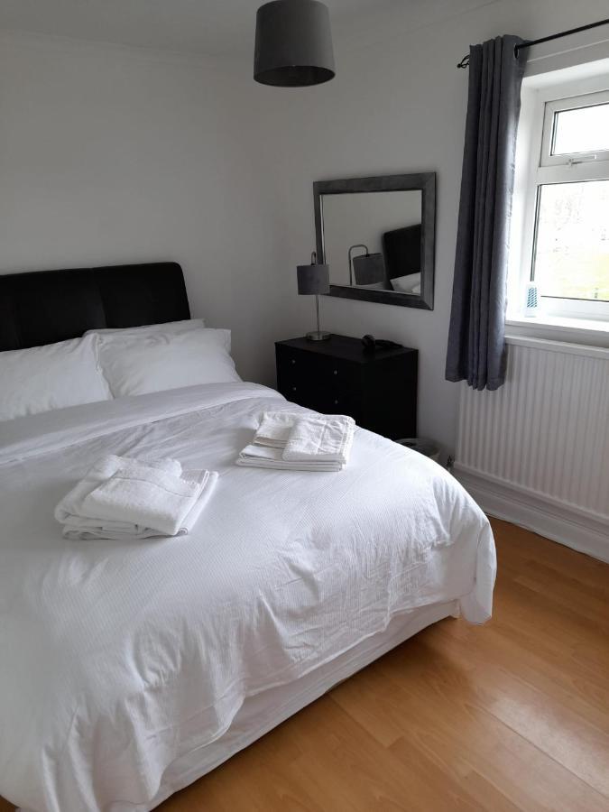 Quiet 3 Bed Close To The A1 Ньютон Эйклиф Экстерьер фото